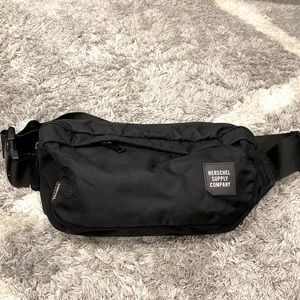 Tour hip pack medium Herschel